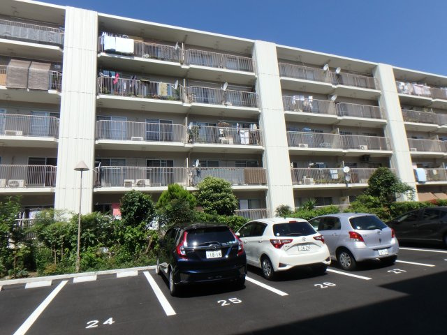 川越ビレジ1号棟の外観