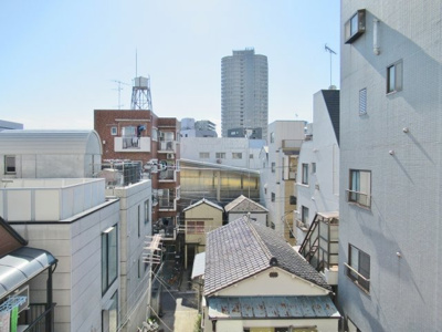 【展望】 | メゾン小林 | 洋室から見た眺望です