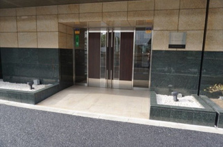 【エントランス】