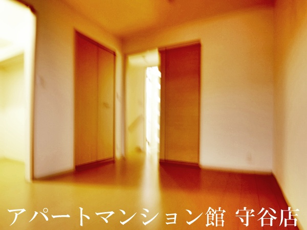 アムールの寝室