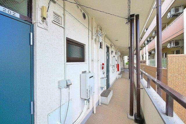 大宮西田マンションのその他共用部分|共用廊下です