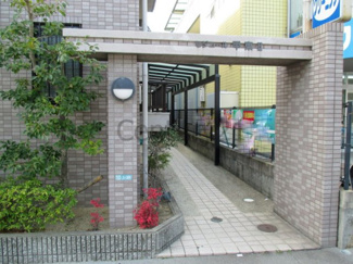 【エントランス】