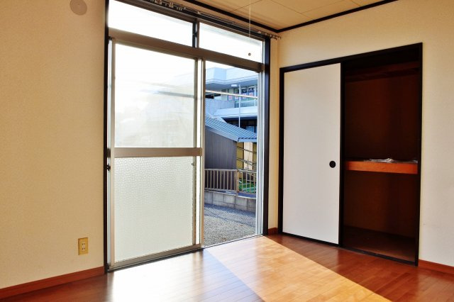 サンライズＢ棟の洋室