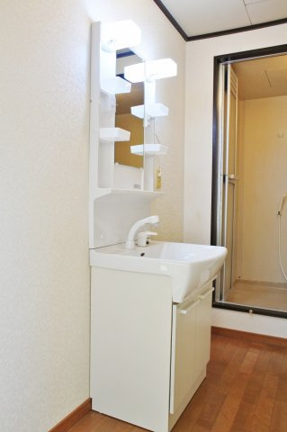 サンライズＢ棟の独立洗面台