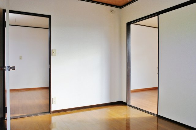 サンライズＢ棟の洋室