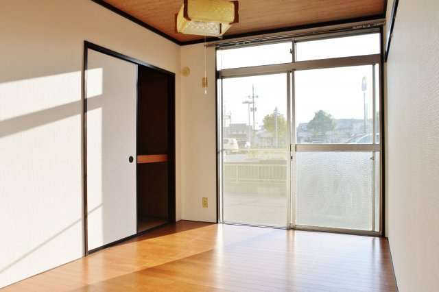 サンライズＢ棟の洋室