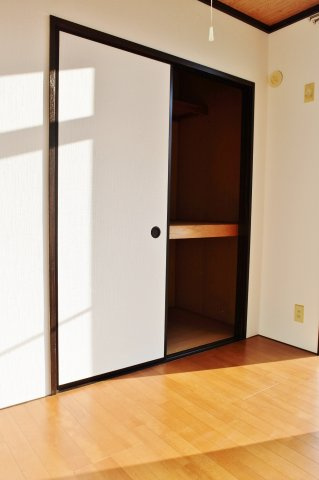 サンライズＢ棟の洋室