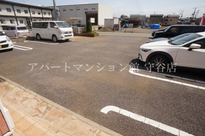 【駐車場】 | ノーヴァトワーレF