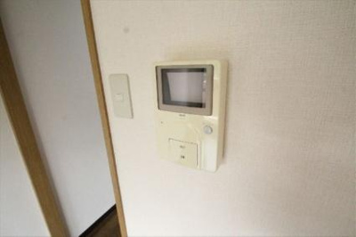 【設備】 | デイグラン千里 | ＴＶモニターホン★