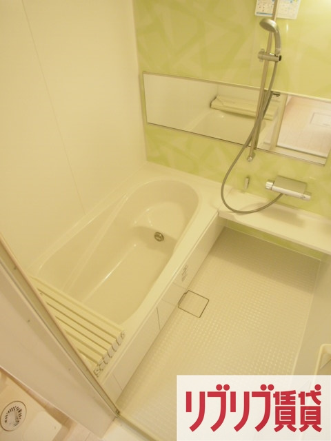 バードネイチャー　Ｅ棟の浴室