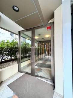 【エントランス】