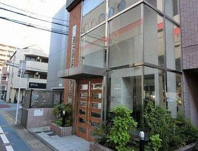 ピュアドームスタシオン箱崎のエントランス