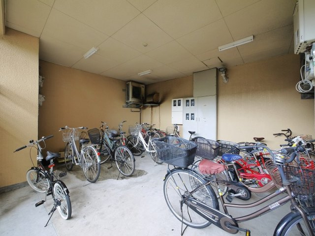 クレセール杉ヶ町のその他共用部分|駐輪場です