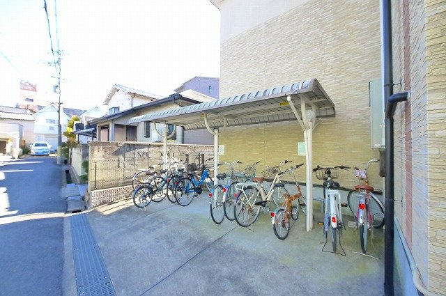 パレット法蓮のその他共用部分|駐輪スペースもしっかり確保されております。