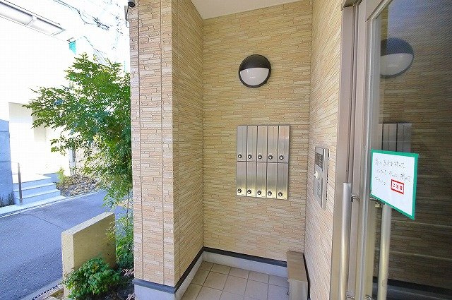 パレット法蓮のその他共用部分|集合ポストはこちらです。