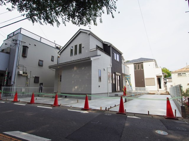 保土ヶ谷区上菅田町全２棟　新築戸建の外観|相鉄線「西谷」駅より徒歩圏内の立地。
