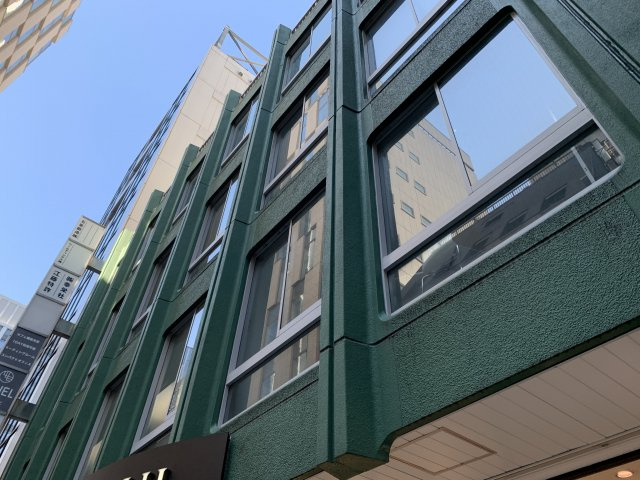 丹生ビルの外観