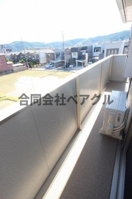 【バルコニー】 | ヴィヴィアーナ | 陽当たり良好なバルコニーです