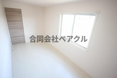 【洋室】 | ヴィヴィアーナ | コンパクトで使いやすい洋室です