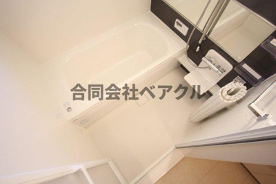 【浴室】 | ヴィヴィアーナ | コンパクトで使いやすいお風呂です