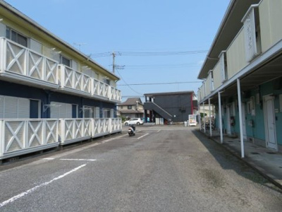 【駐車場】 | メゾンラフォーレＢ