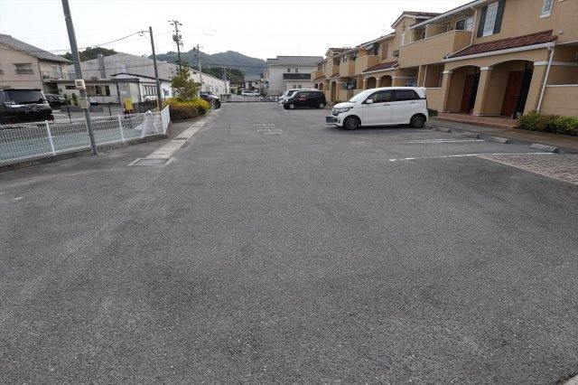 オビー　ガーデンＡの駐車場