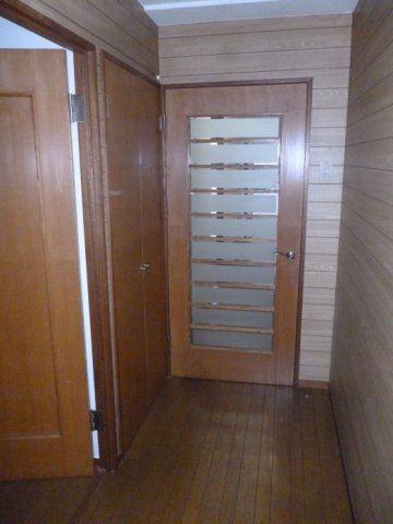 藤和今泉コープのエントランス|（3LDK）玄関　開けやすいレバー式ドアノブ