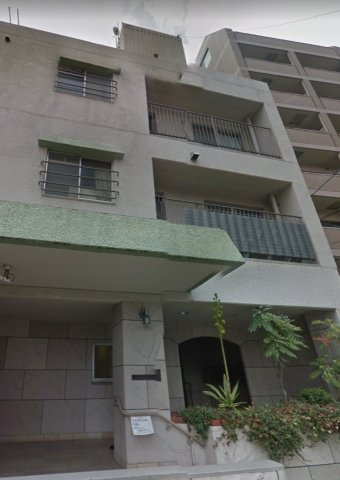 藤和今泉コープの外観|（3LDK）植物が出迎えてくれます