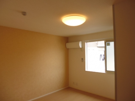 ローベルジュＢの洋室