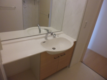 ローベルジュＢの独立洗面台|シャンプードレッサー