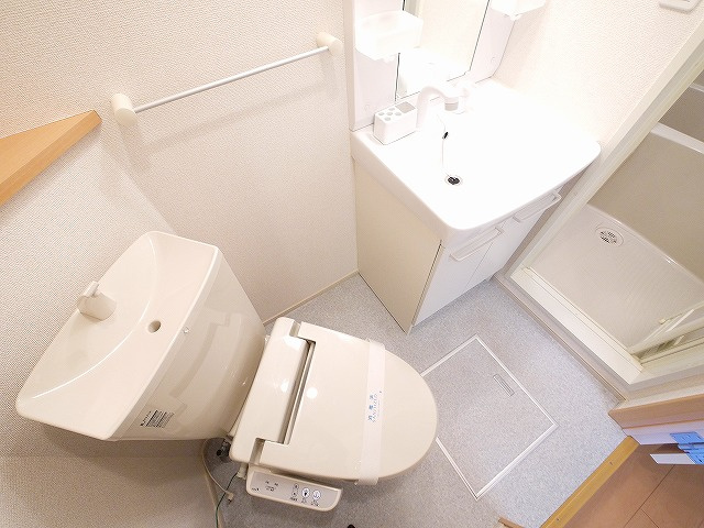 レーベンの洗面所|コンパクトで使いやすい洗面所