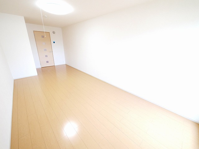 レーベンの寝室|落ち着いた色調の寝室です