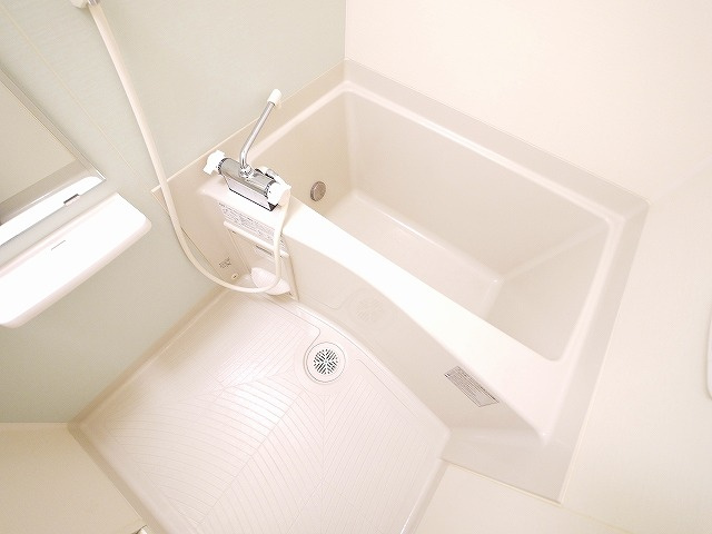 レーベンの浴室|ゆったり過ごせるお風呂です