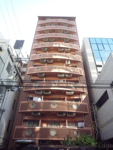 ワタヤライラックビルの外観