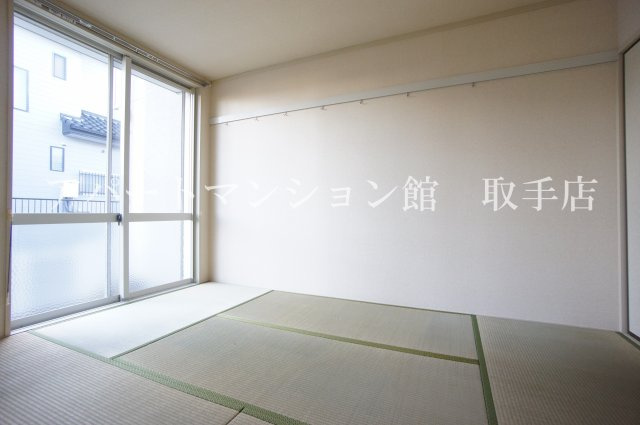 コーポセンチュリーの和室