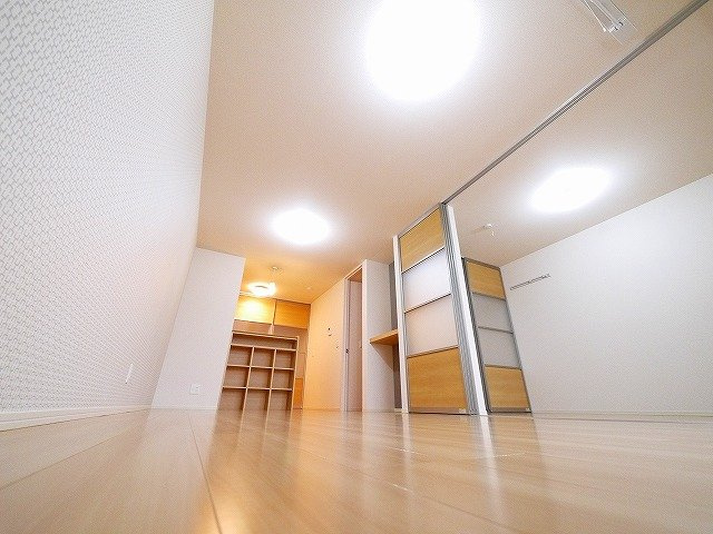 スカイマリーの居間・リビング|こちらの居間で趣味の時間をお楽しみください