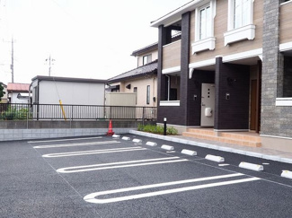 【駐車場】