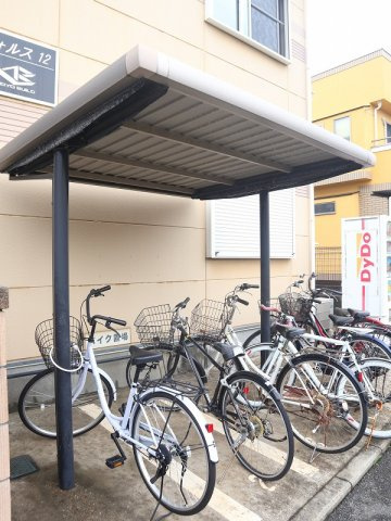【その他共用部分】 | フォルス12 | 自転車置き場です