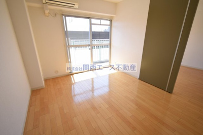 【寝室】 | 若草ハイツ