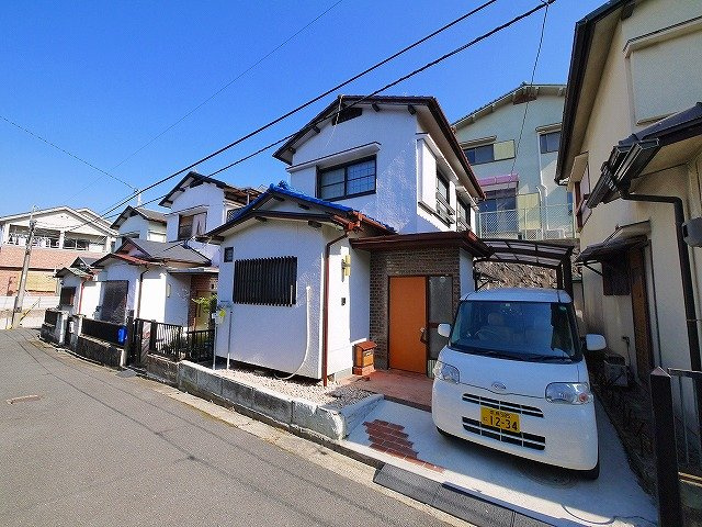 マイホーム学園前の外観