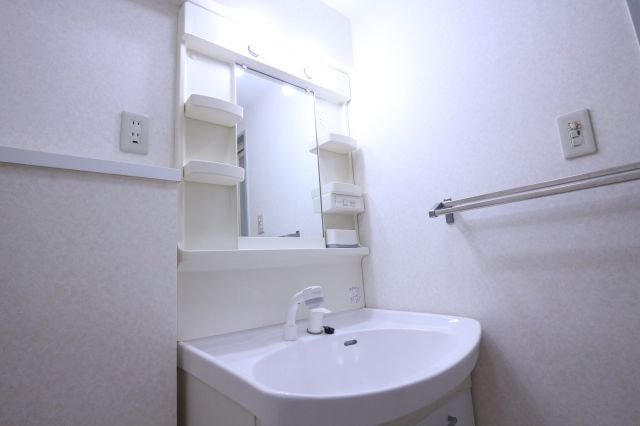 ホーユーパレス神戸塩屋の洗面所