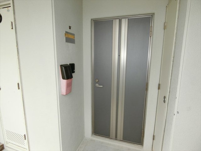 【玄関】 | イーストパレスたから