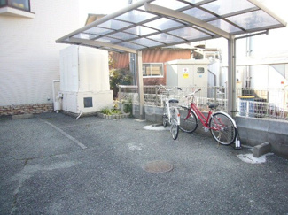 【駐車場】