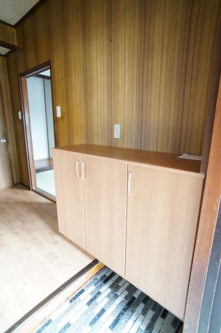 須藤川原代町住宅の玄関