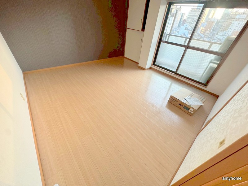 ハイツ浮田の洋室