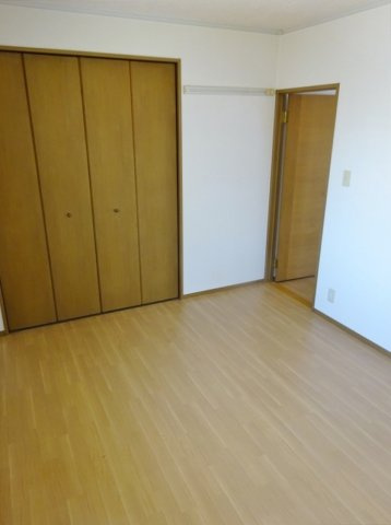 カーサ下野の洋室