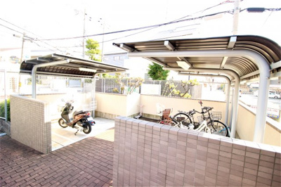 【その他共用部分】 | ステージ山本リュミエール | 屋根付き駐輪場
