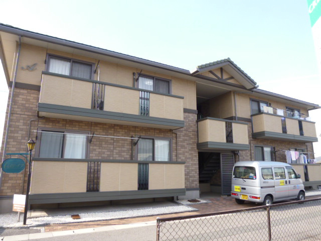 ぷらむハイツＢの外観