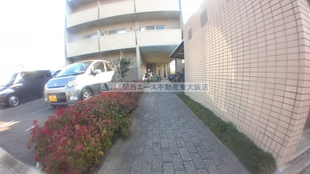 【エントランス】 | キューヴ
