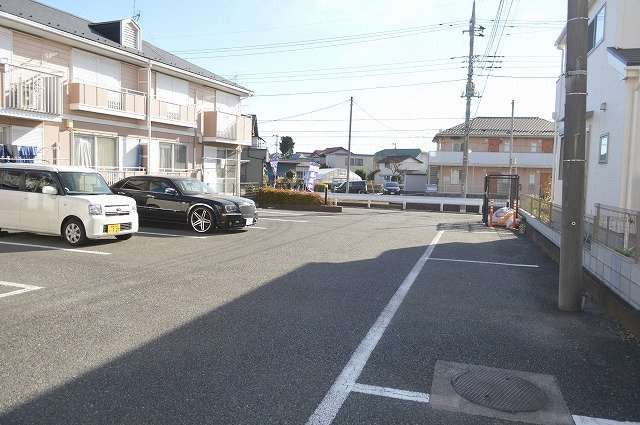グリーンヒルAの駐車場